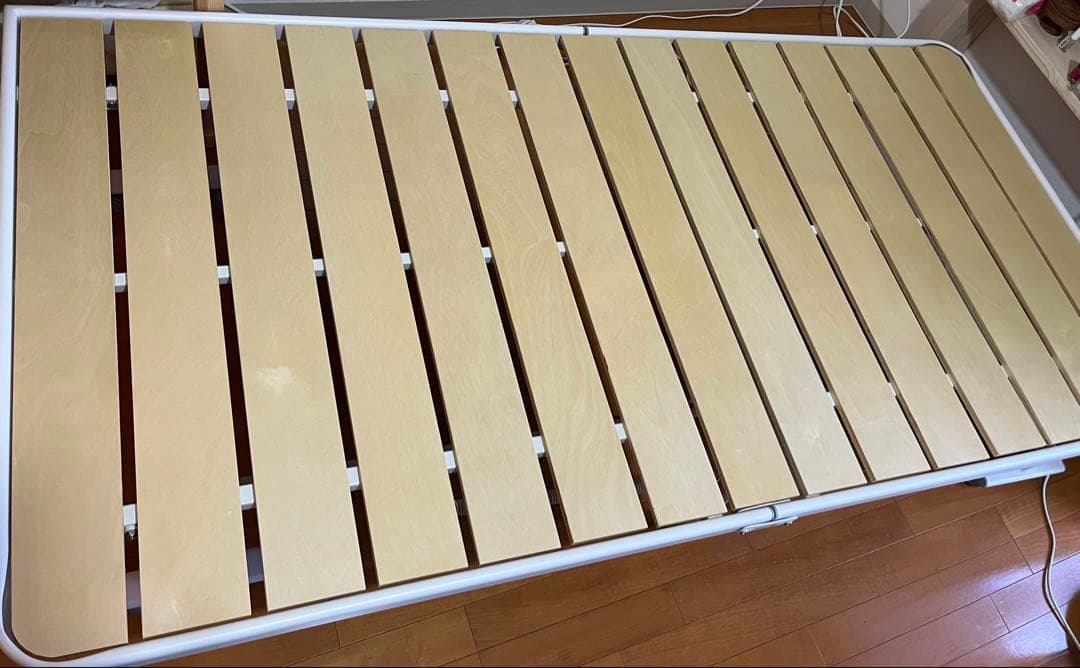 【週末限定値下げ】エムール折りたたみベッド キャスター付き