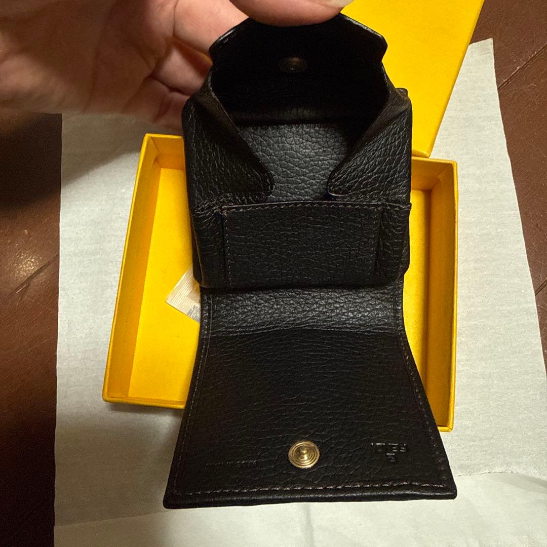 FENDI ブラック ケース