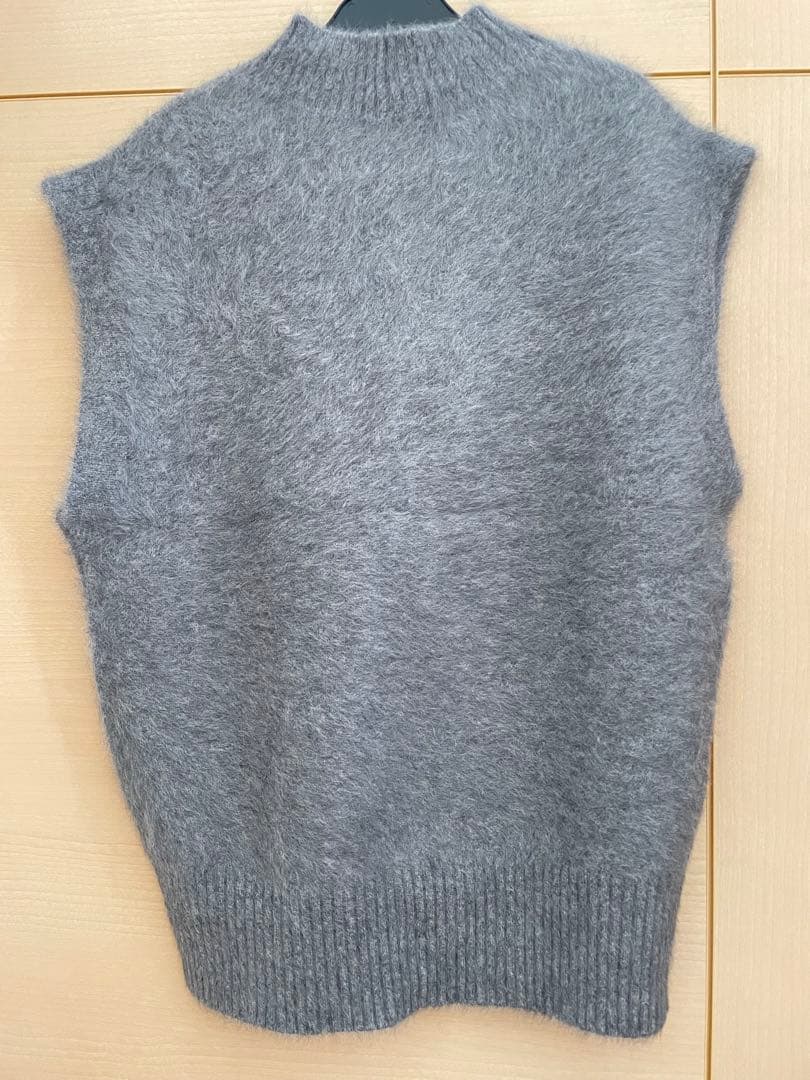 ユナイテッドアローズ　UNITED ARROWS tokyo ニットベスト