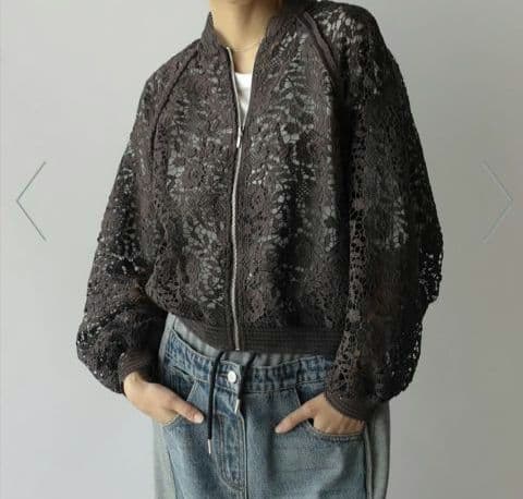 新品タグ付き♡RADIATE カットワークレースチュールブルゾン