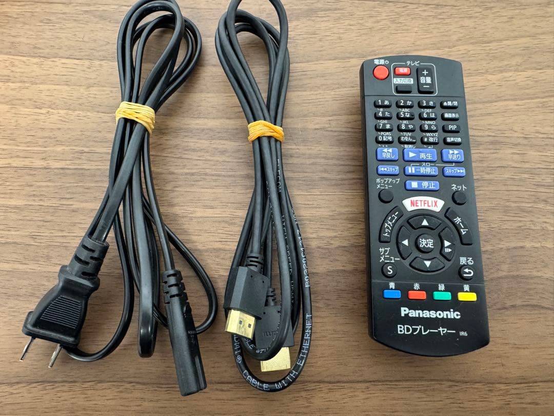 F066　Panasonic　4K ブルーレイプレーヤー DMP-BDT180
