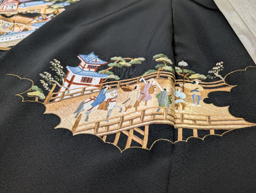 新品留袖ドレス着物リメイクワンピース正絹大名行列刺繍М〜LL結婚式日焼けあり値下