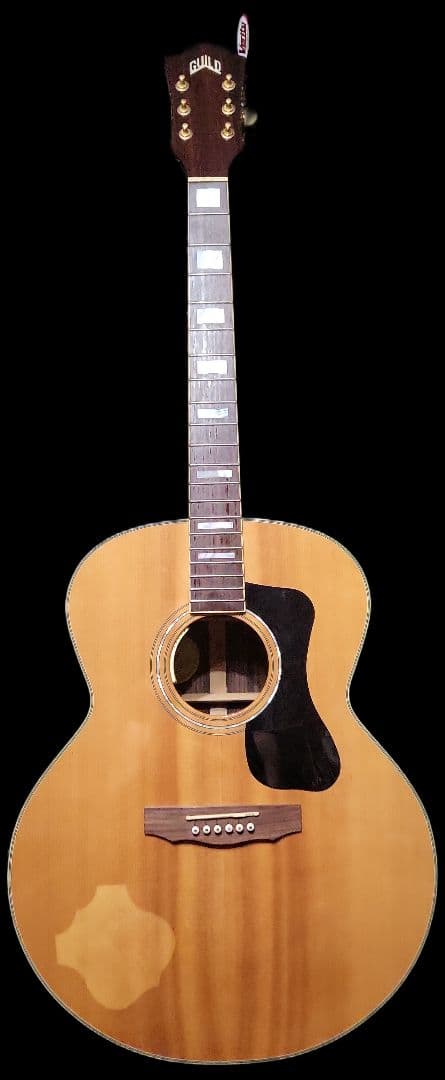 Guild F150RNAT アコースティックギター　ハードケースつき