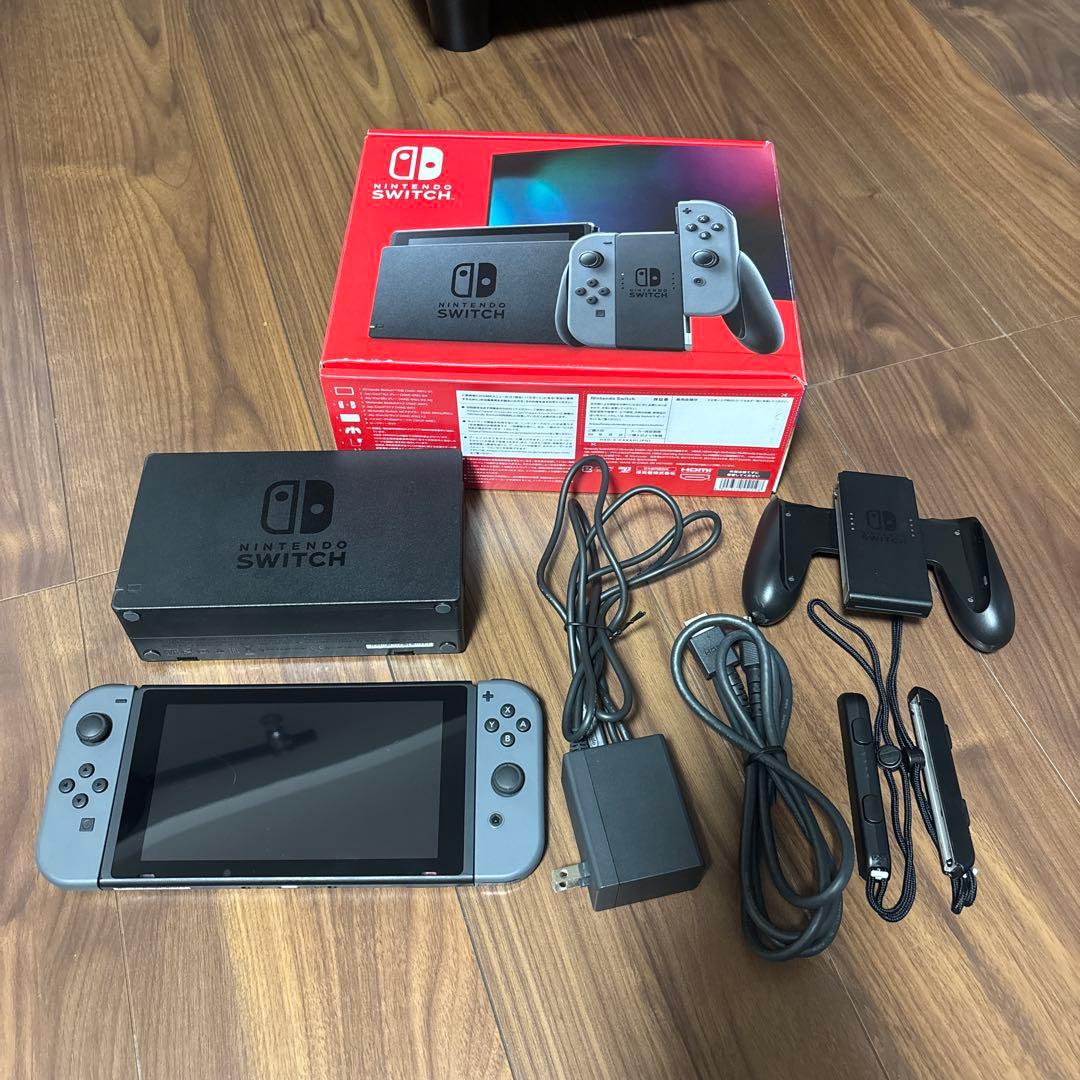 【美品】Nintendo Switch 本体 グレー