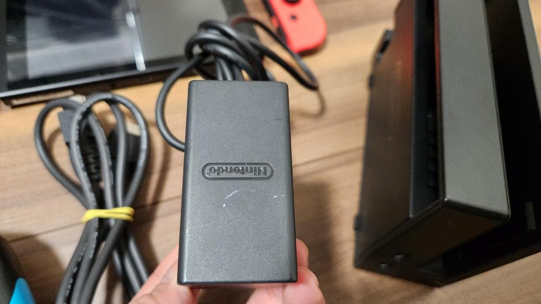 【ソフト2本付き】Nintendo Switch 通常版 本体