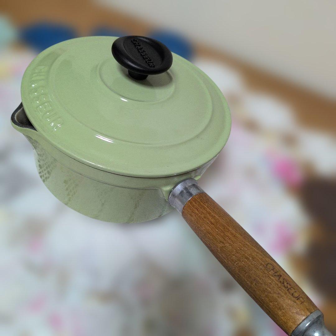 シャスール片手鍋　若草色　18cm