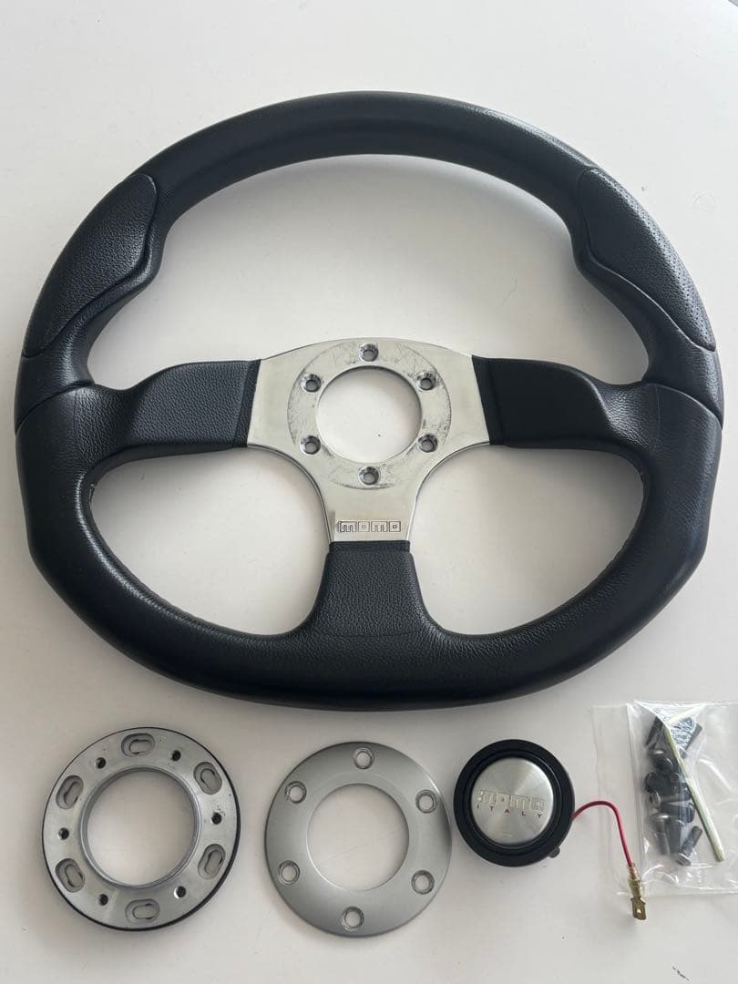 MOMO COMMANDO 2R 35φ(モモ コマンド 2R 350mm)