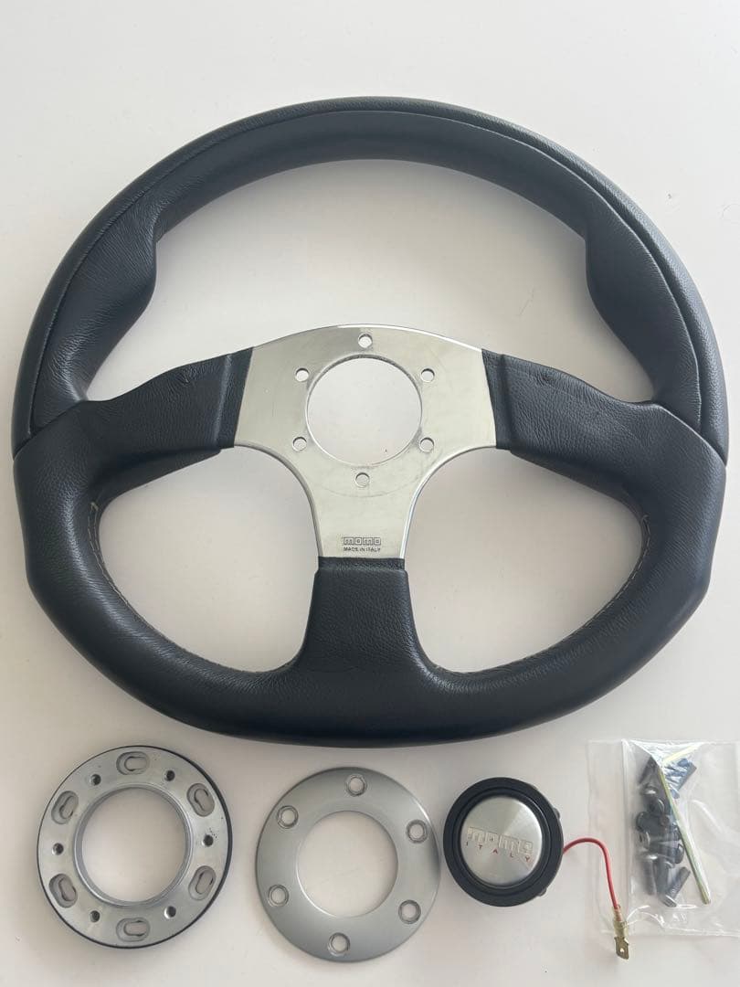 MOMO COMMANDO 2R 35φ(モモ コマンド 2R 350mm)