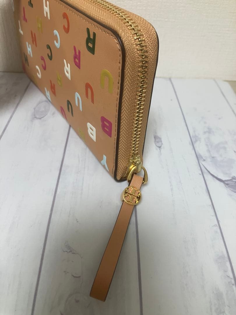 【未使用保管品】トリーバーチ　長財布　レタープリント　ラウンドジップ