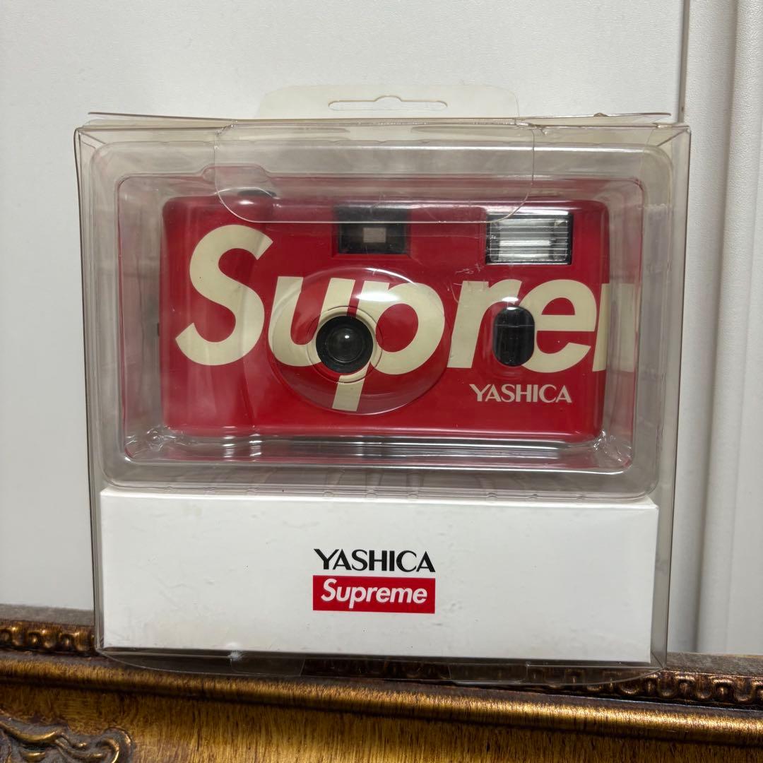 Supreme × YASHICA 21SSロゴフィルムカメラ