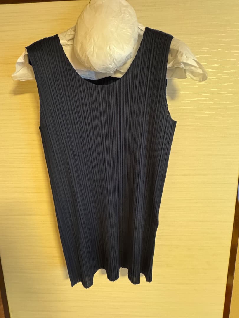 Pleats Please ノースリーブチュニック ダークブルー