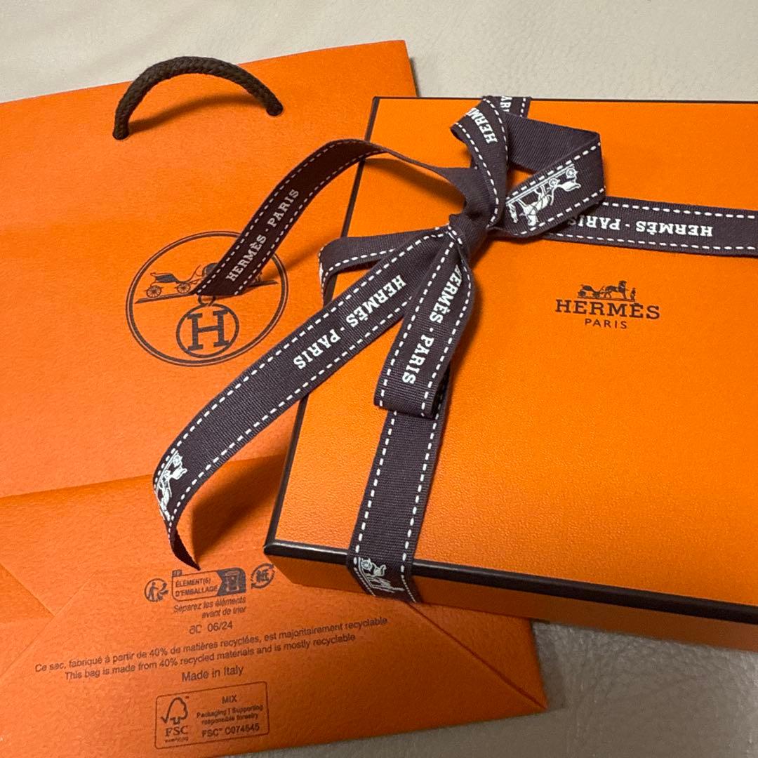 エルメス　ノマド4本セット　未使用　プレゼントにも