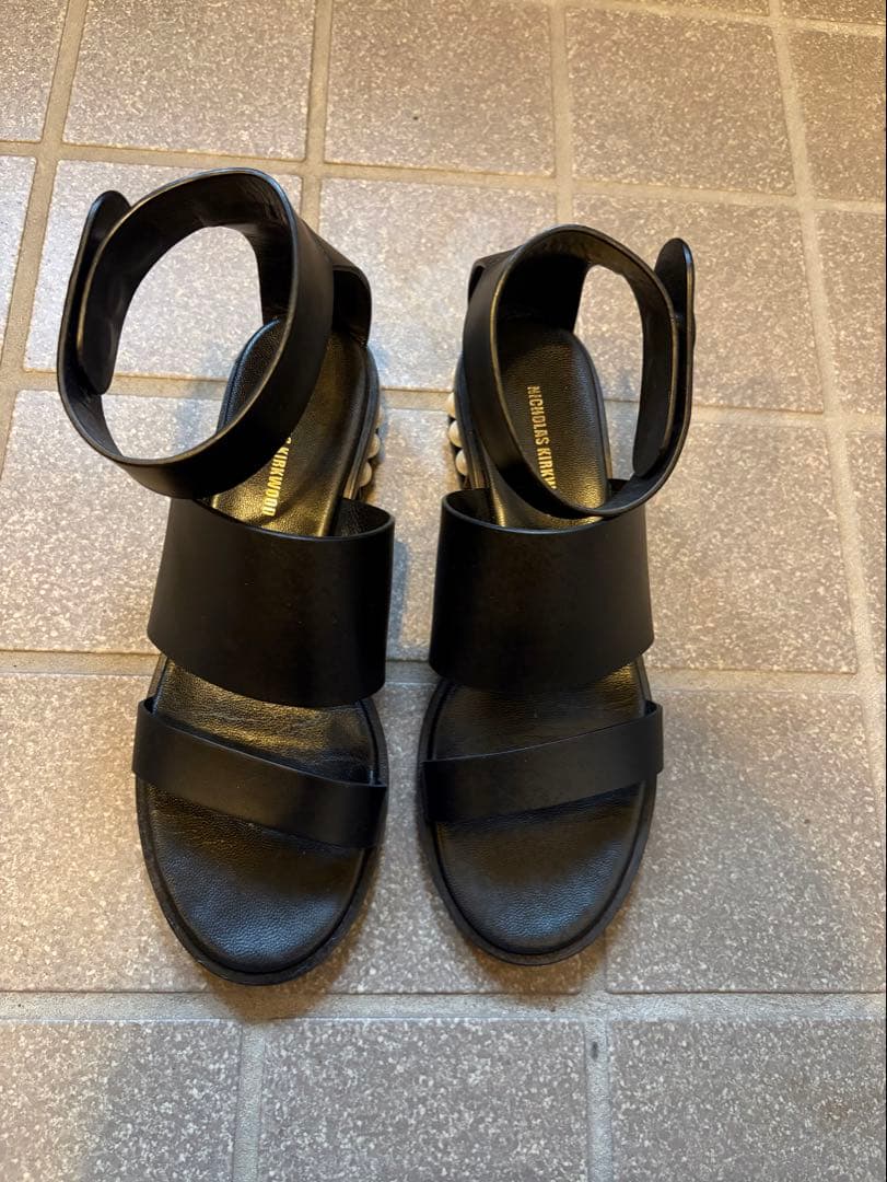 ニコラスカークウッド　パールソール　サンダル　黒　36