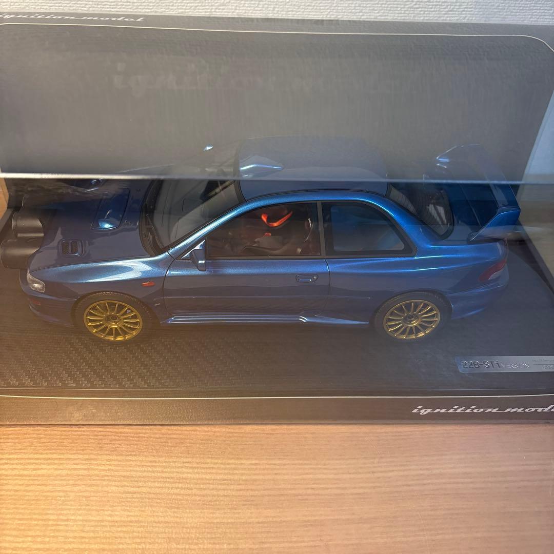 イグニッションモデル インプレッサ　22B-STi GC8 改1/18 ミニカー