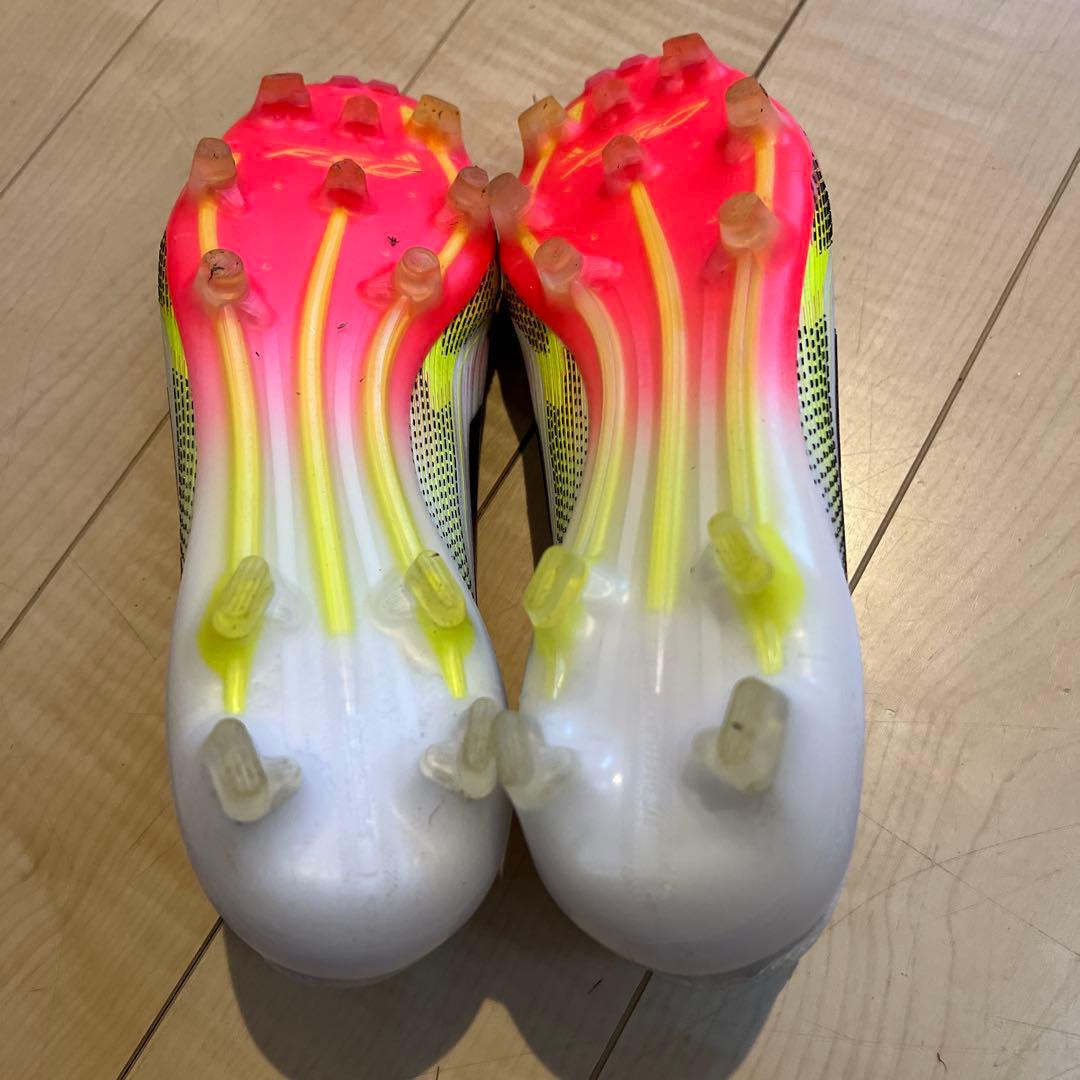 adidasF50スパイク紐なしFG 25.0
