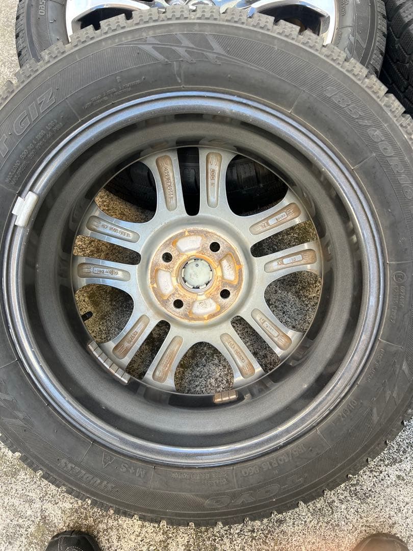 ☆送料込み１６インチホイール付きスタッドレスタイヤ4本セット