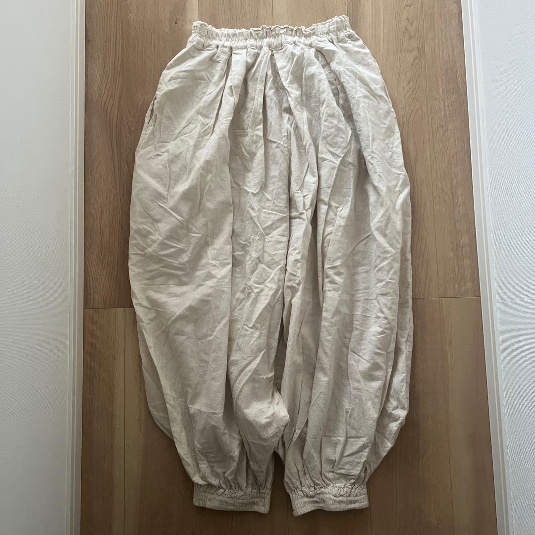 ヂェン先生の日常着 バルーンパンツ アイボリー フリーサイズ　オフホワイト