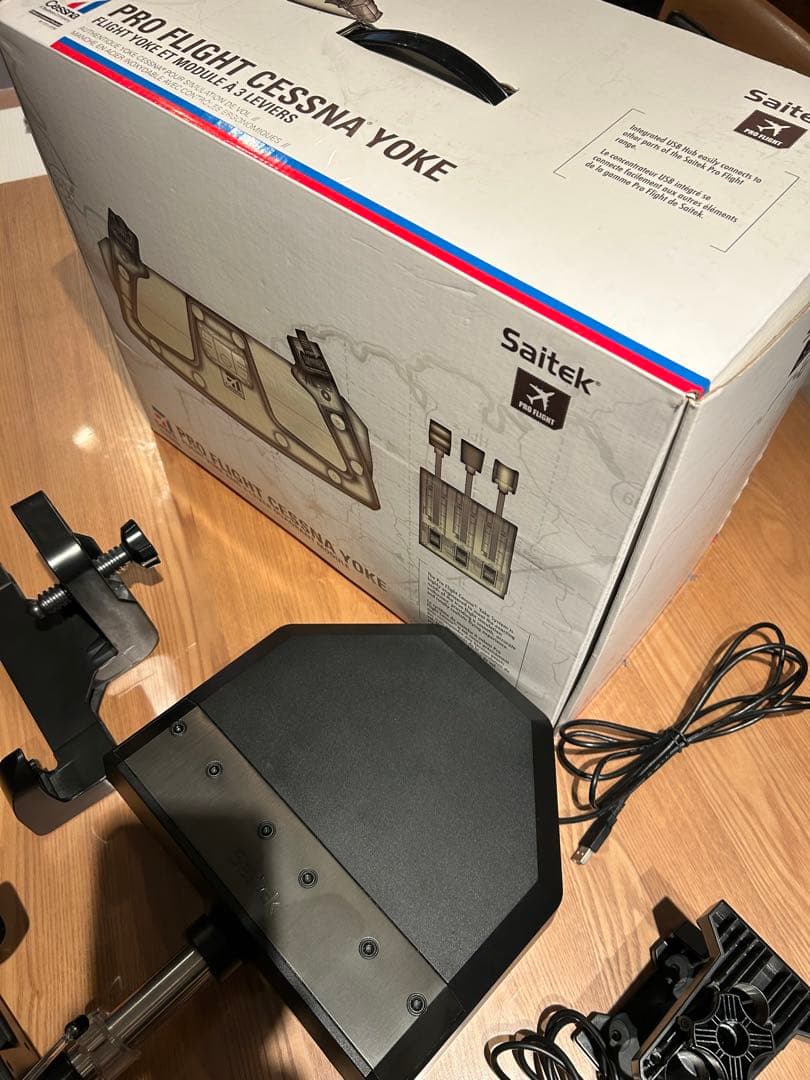 Saitek MC-CSN-YOKSZ フライトヨークシステム