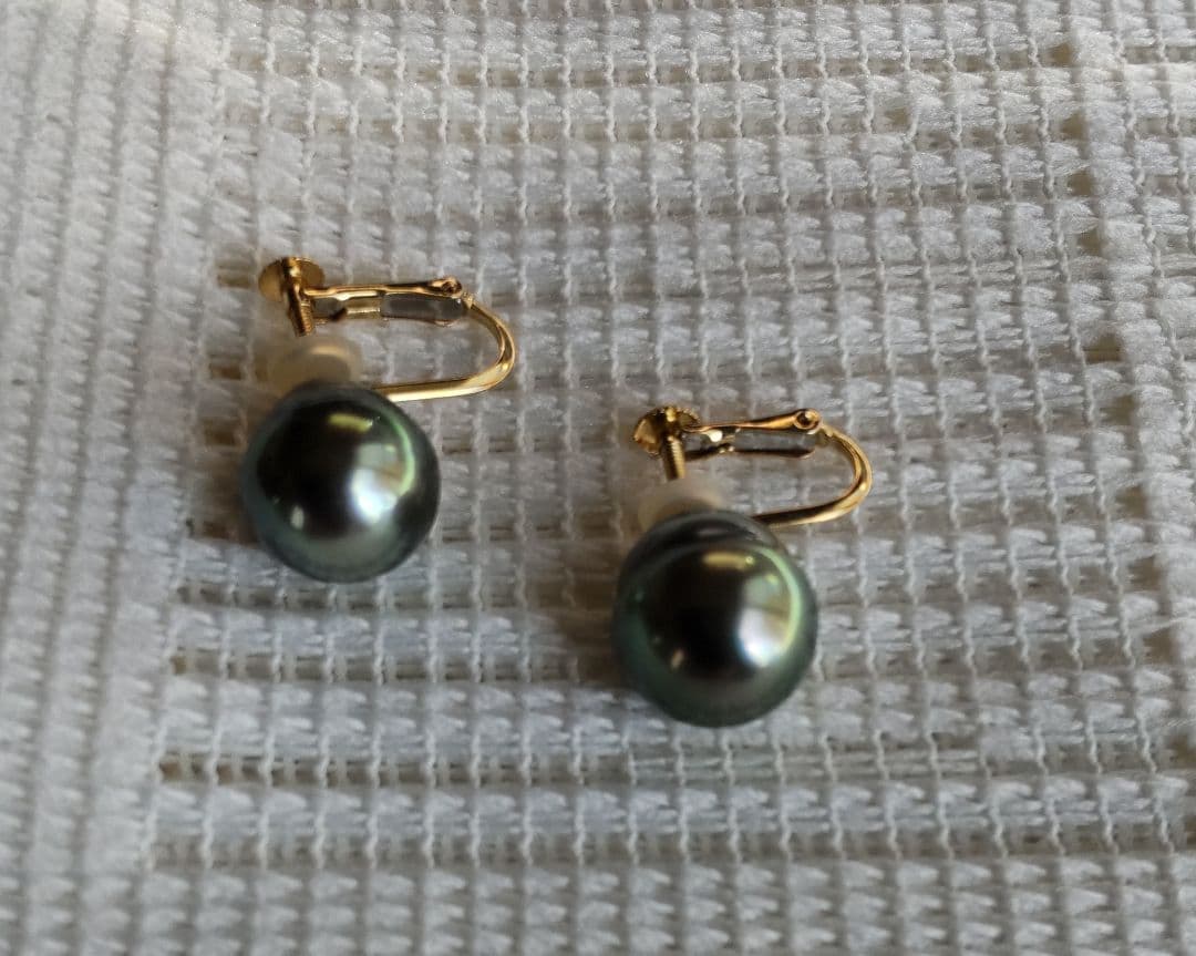 南洋黒蝶真珠イヤリング(バロック/18K)