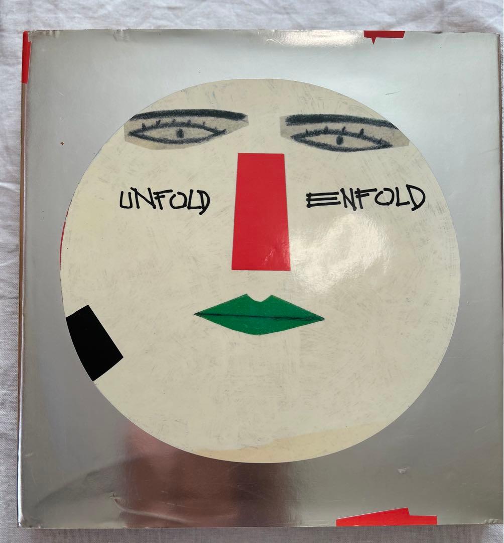 パツォウスカ　UNFOLD/ENFOLD