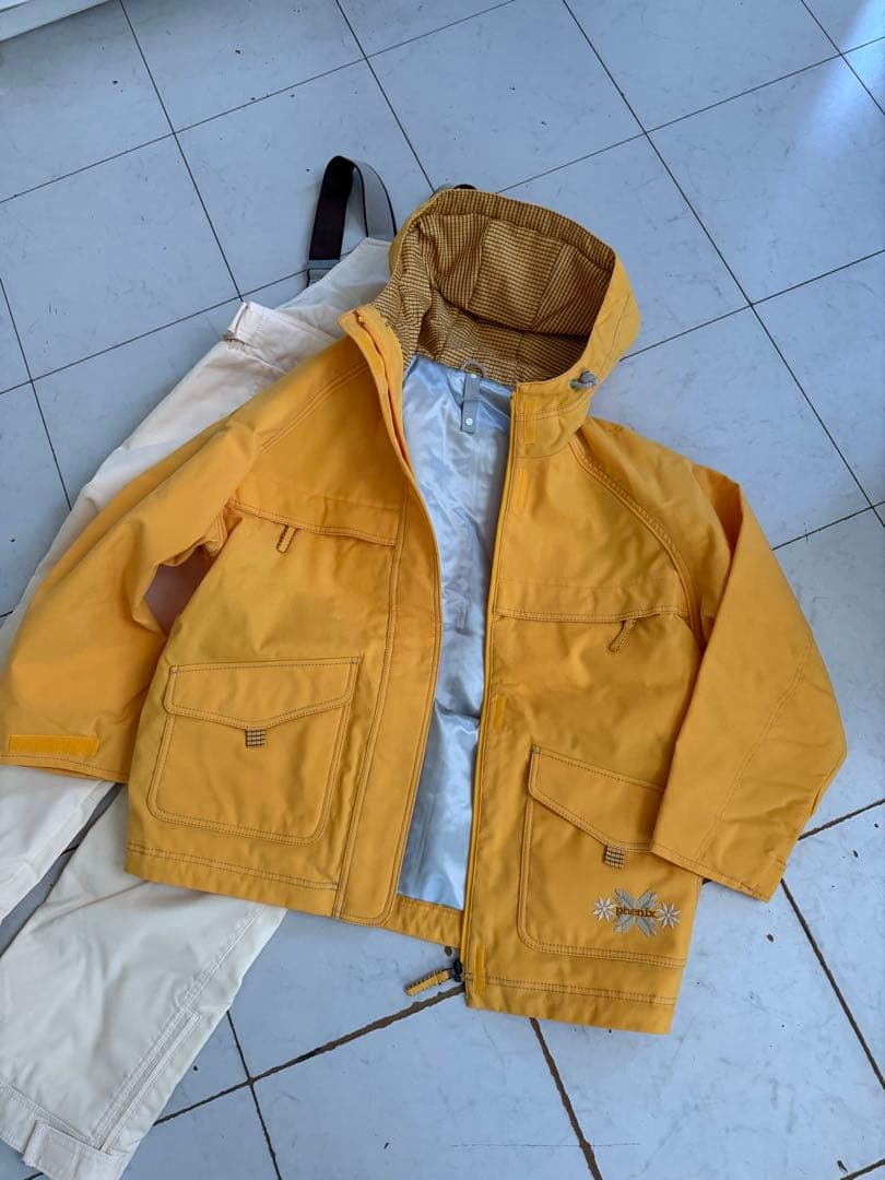 フェニックス Phoenix スキーウェア 上下セット黄色　白