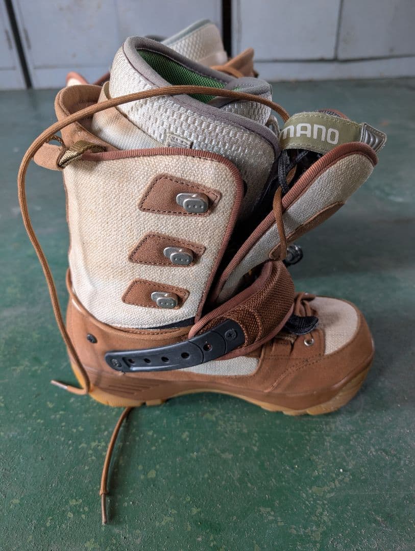 スノーボード yonex accublade / Shimano stair 26.2cm