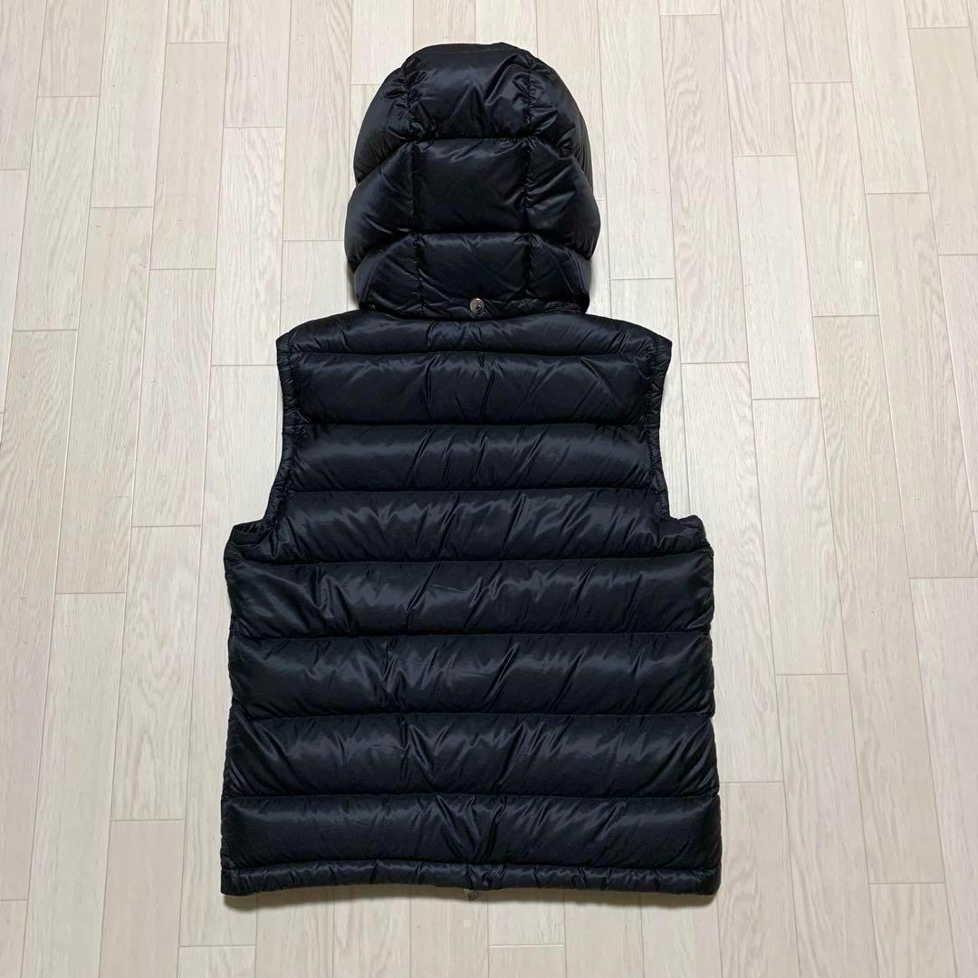 美品★モンクレール　GERS ダウンベスト　ワッペン　ブラック　4D52