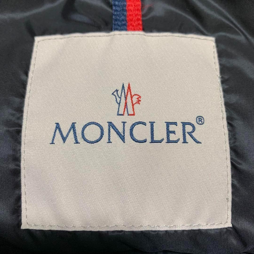 美品★モンクレール　GERS ダウンベスト　ワッペン　ブラック　4D52