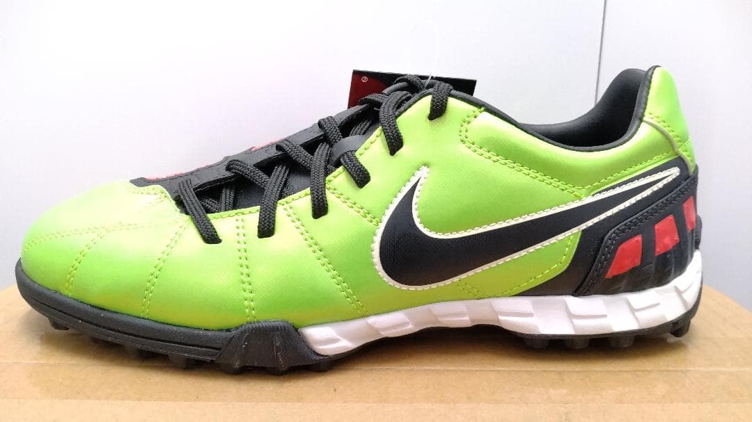 【新品 26cm】 ナイキ トータル90 シュート III TF