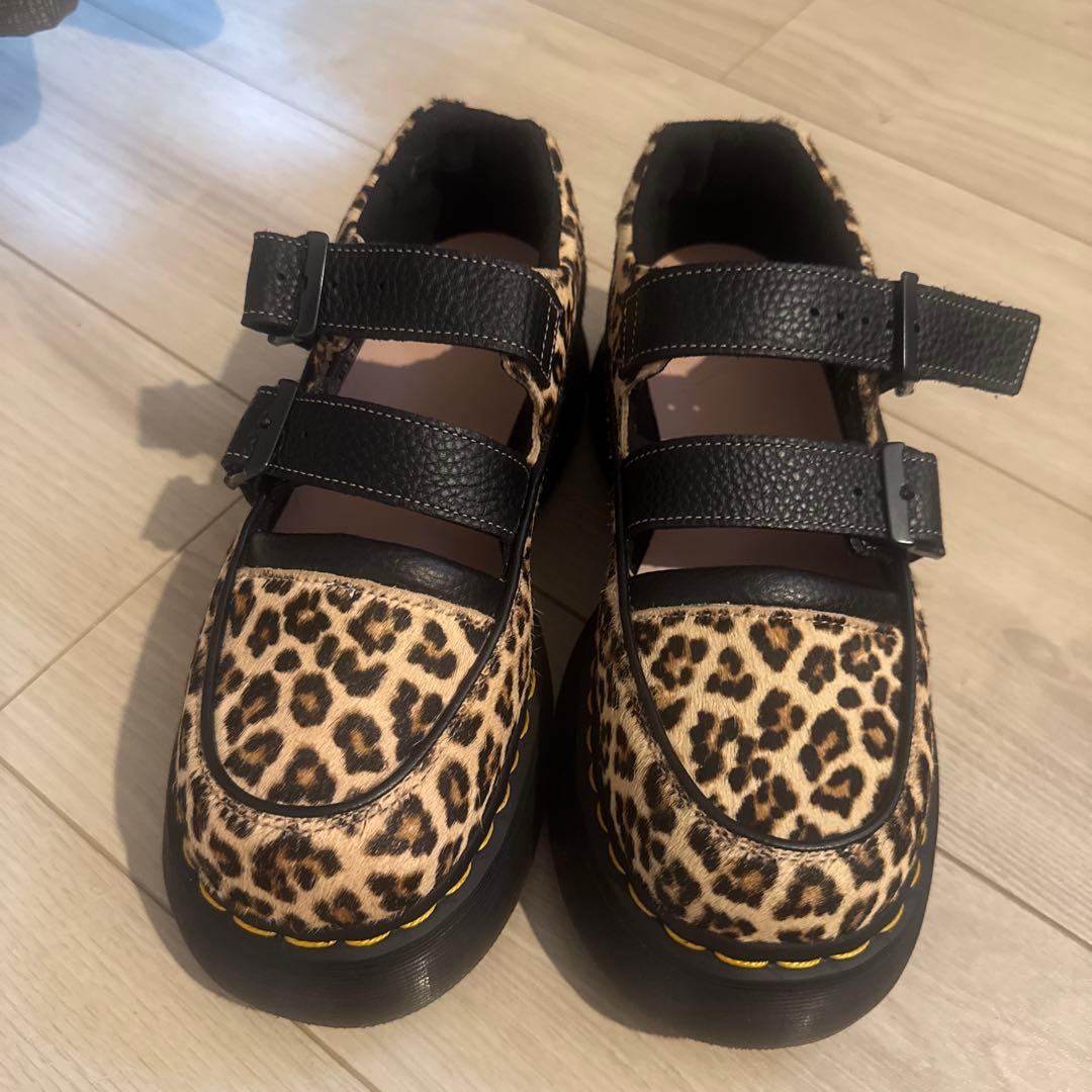 ドクターマーチン　アニマル柄ローファー