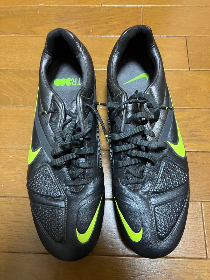 【貴重】サッカースパイク ナイキ 天然芝用 27cm