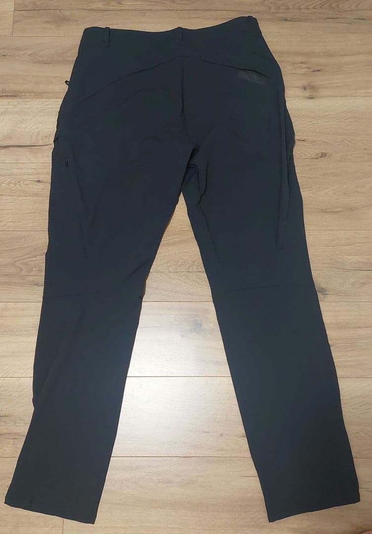 【新品未使用】マムート パンツ ブラック