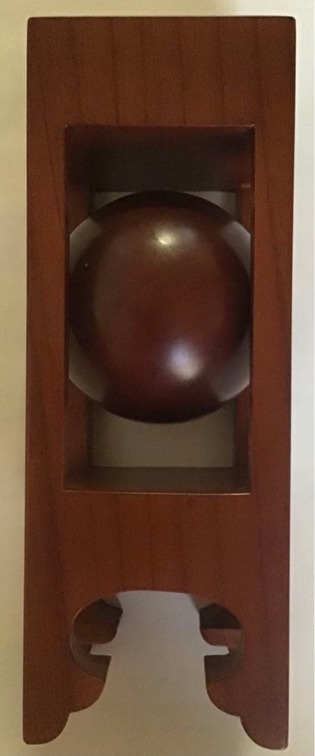 〈希少品・珍品〉欅彫抜飾玉　長者宝玉　指物師 森 次郎作（桐箱入り）