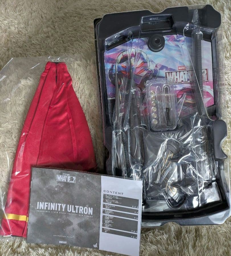 【美品】ホットトイズ　インフィニティ　ウルトロン　フィギュア