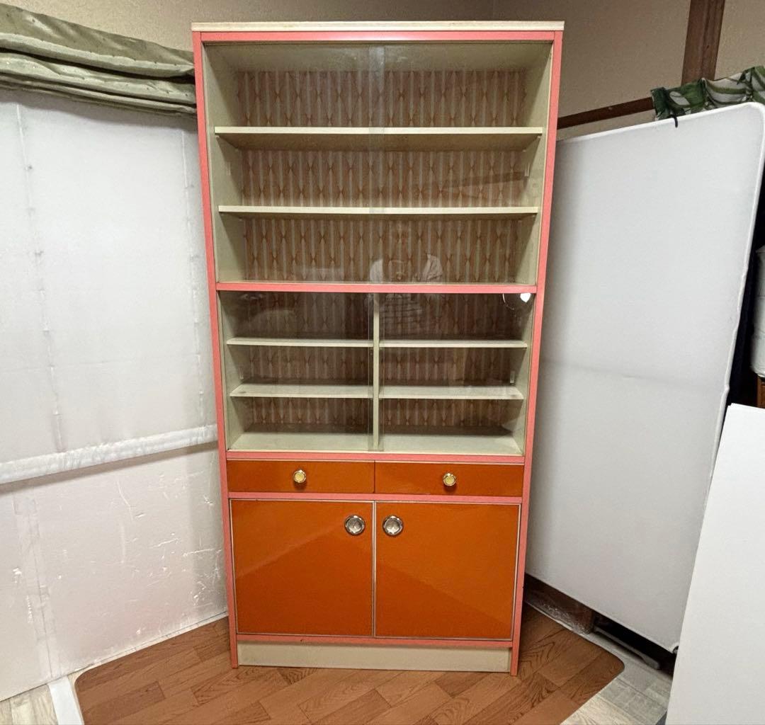 昭和レトロポップ食器棚　オレンジ　ガラス棚