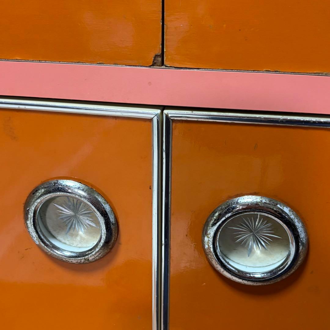 昭和レトロポップ食器棚　オレンジ　ガラス棚