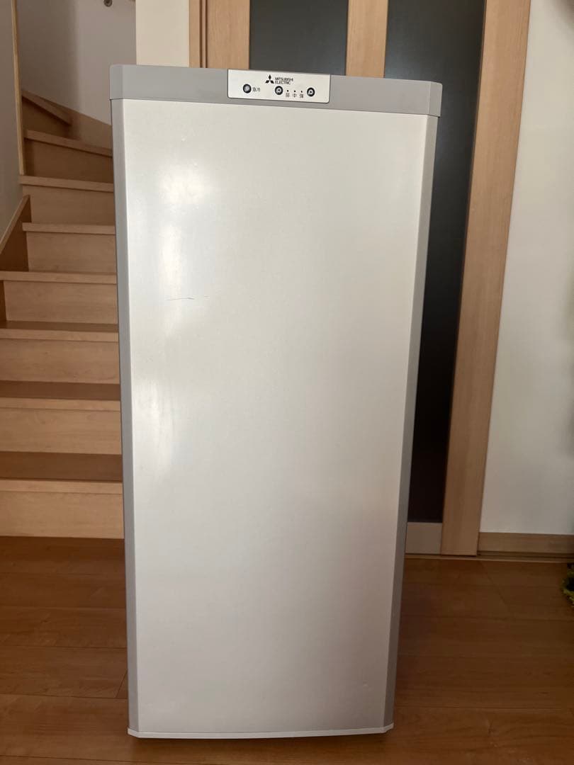 三菱電機　ノンフロン冷凍庫　MF-U12D-S1 2020年製