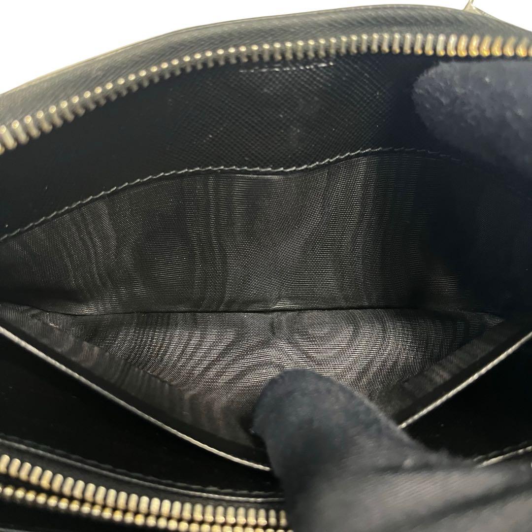 希少✨プラダ 長財布 ラウンドファスナー サフィアーノレザー ロゴ金具 黒