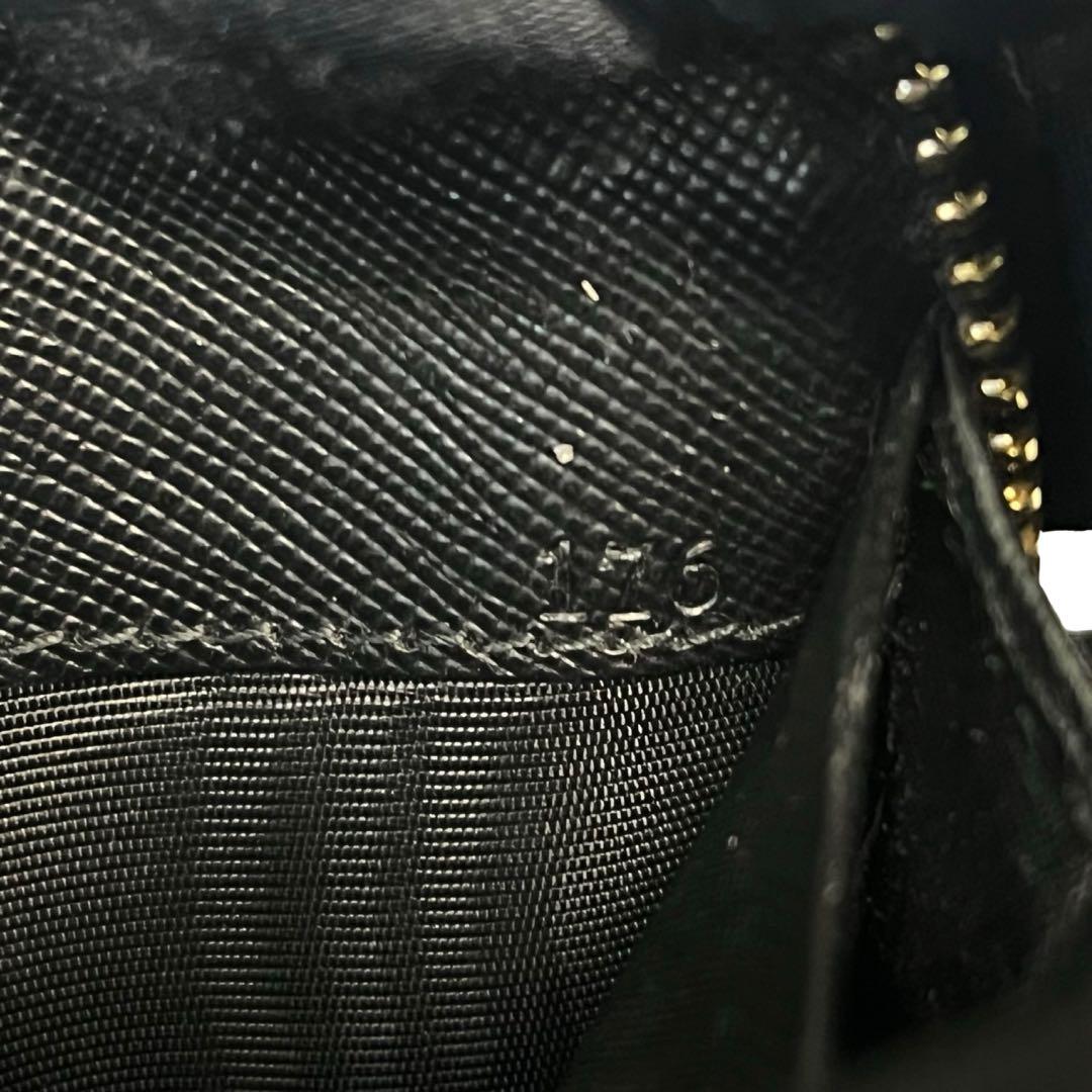 希少✨プラダ 長財布 ラウンドファスナー サフィアーノレザー ロゴ金具 黒