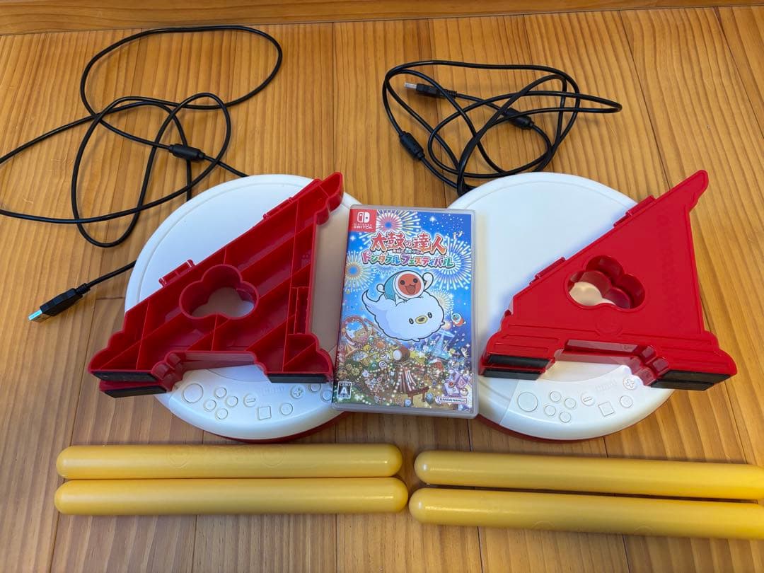 Switch 太鼓の達人 ドンダフルフェスティバル 専用コントローラー2個付き