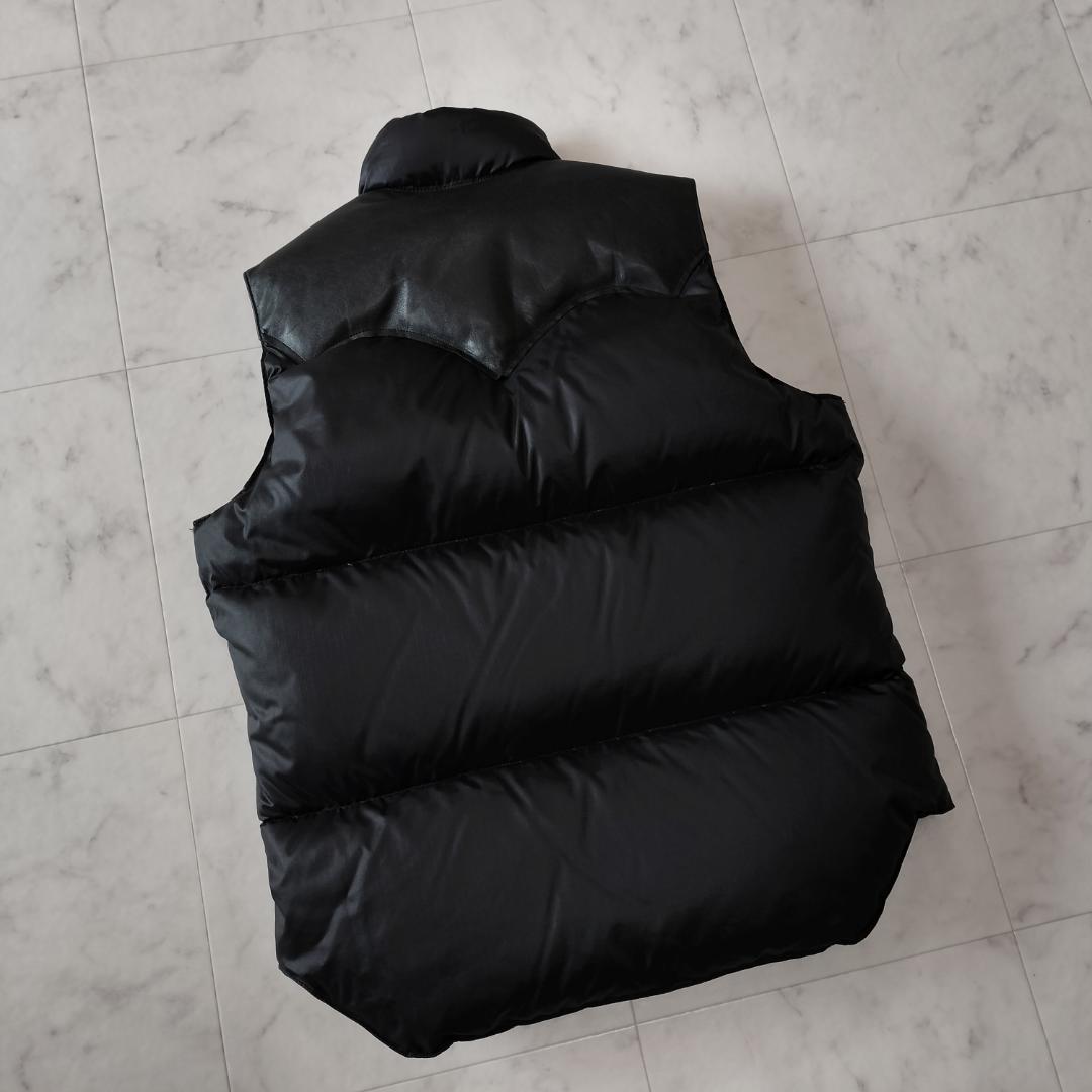 ロッキーマウンテンフェザーベッド ダウンベスト 40 L ブラック BEAMS