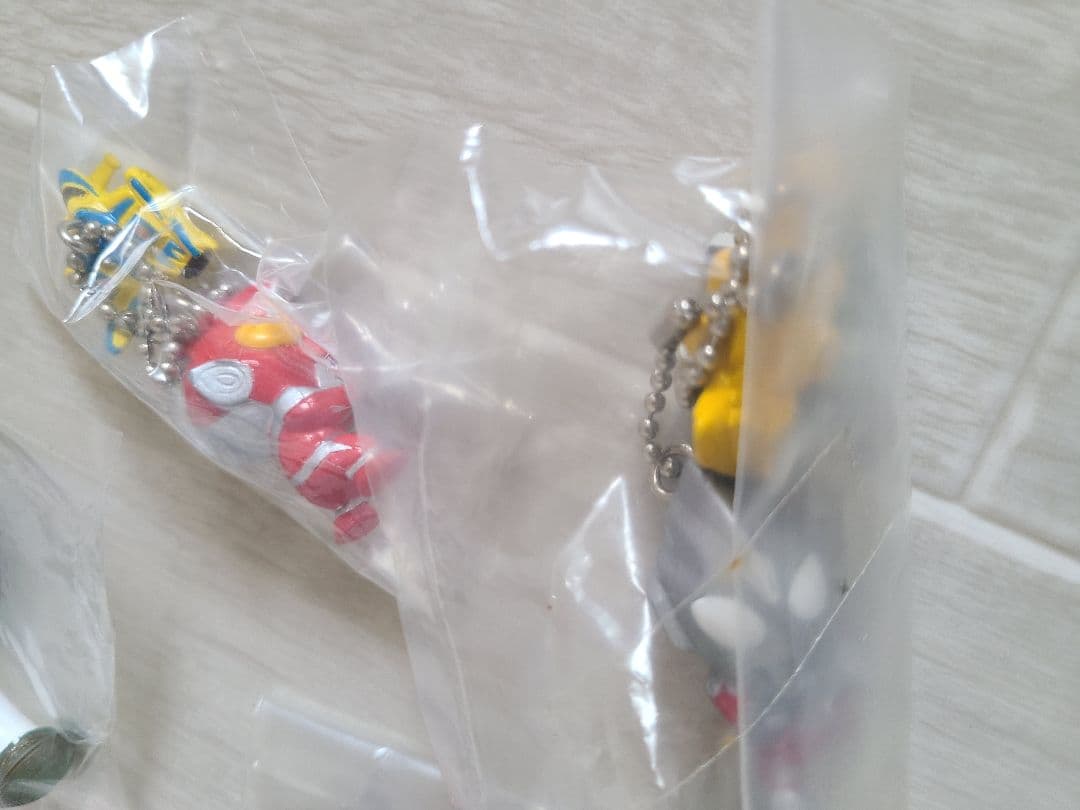 ウルトラマン　キーホルダーレトロ怪獣　ダイナティガ　ゼアス新品　ULTRAMAN