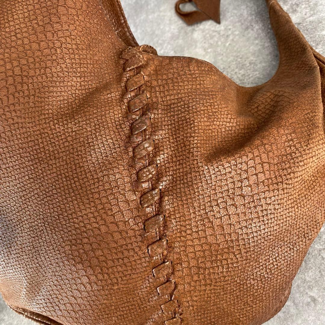 イッセイミヤケ パイソン型押し レザー ショルダーバッグ ワンショルダー