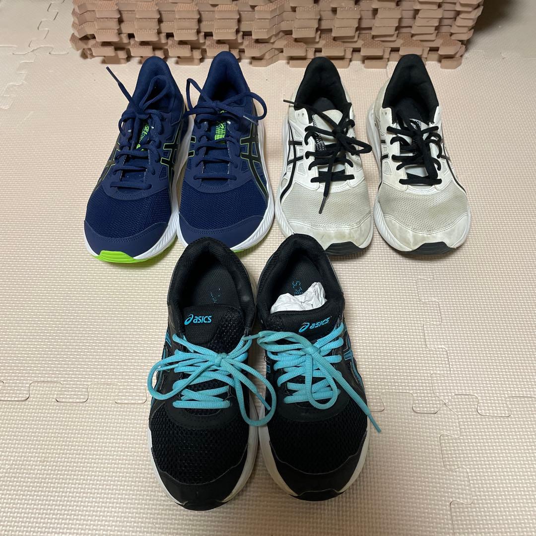 アシックス　スニーカー