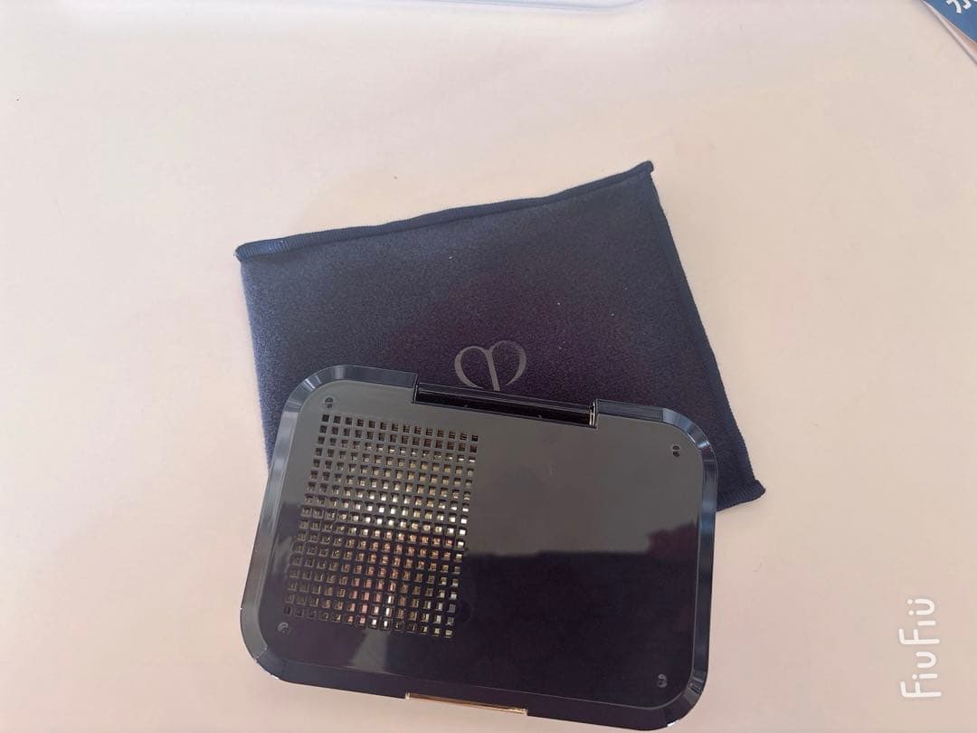 クレドポーボーテ タンプードルエクラII ピンクオークル10