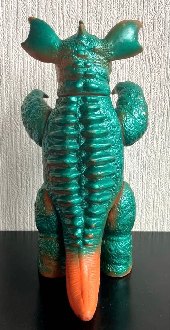 バラゴン　マルサン　スタンダードサイズ　ツノ破損あり　全身メタグリーン塗装