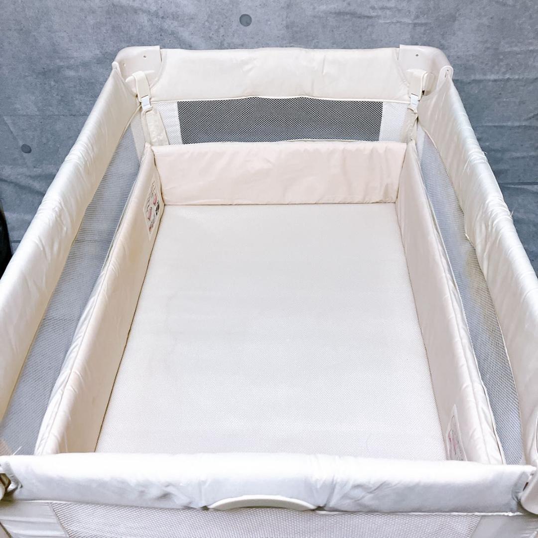 アップリカ ココネルエアー ベビーベッド 折りたたみ ミルクホワイト ポータブル