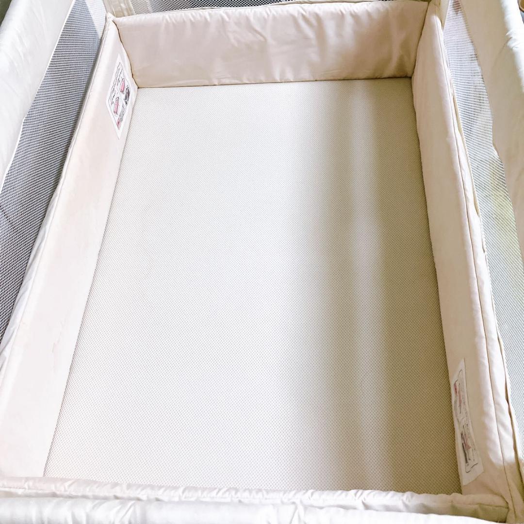 アップリカ ココネルエアー ベビーベッド 折りたたみ ミルクホワイト ポータブル