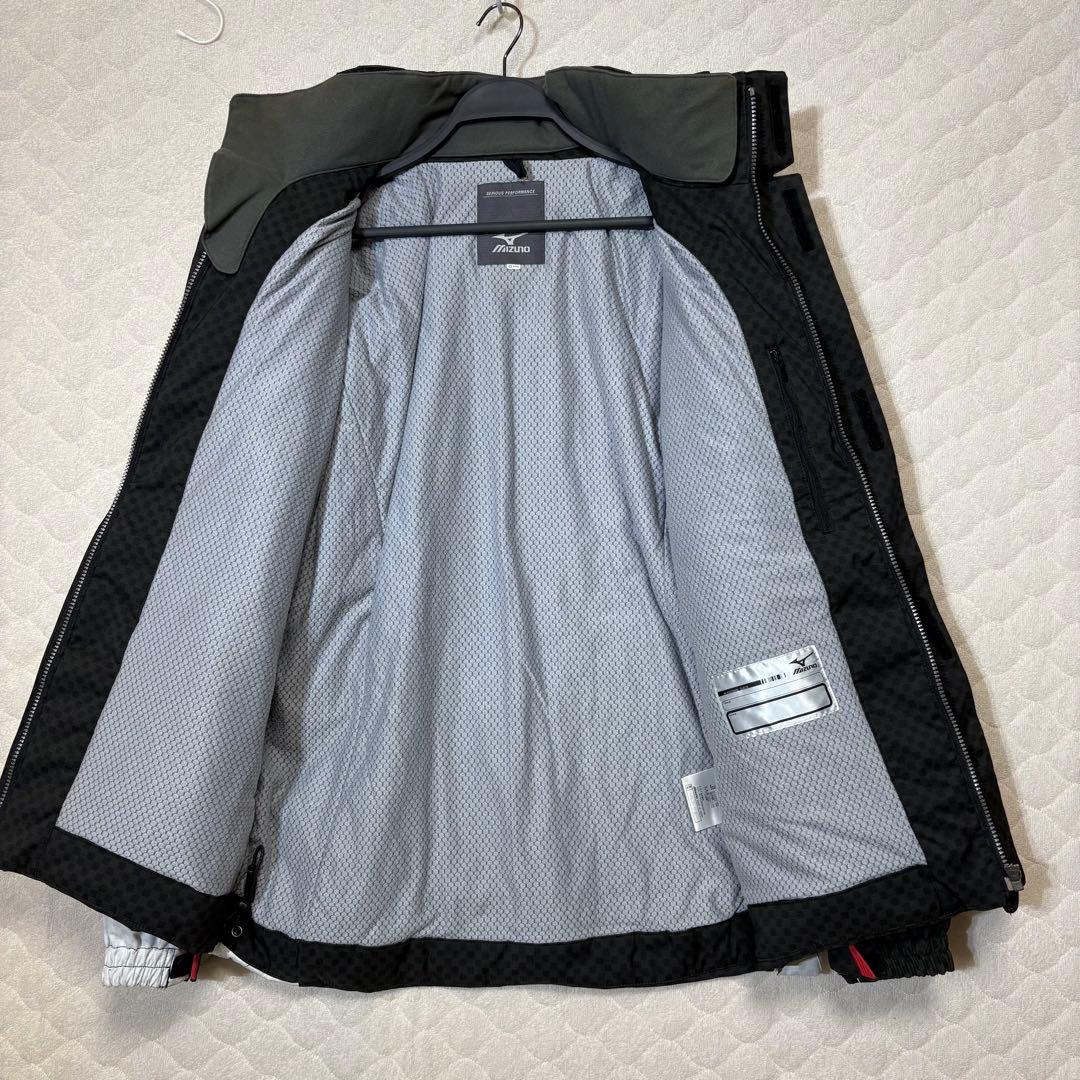 ミズノ　スキーウェア　クロアチア代表　上下セットアップ　ブレスサーモ　中綿入り