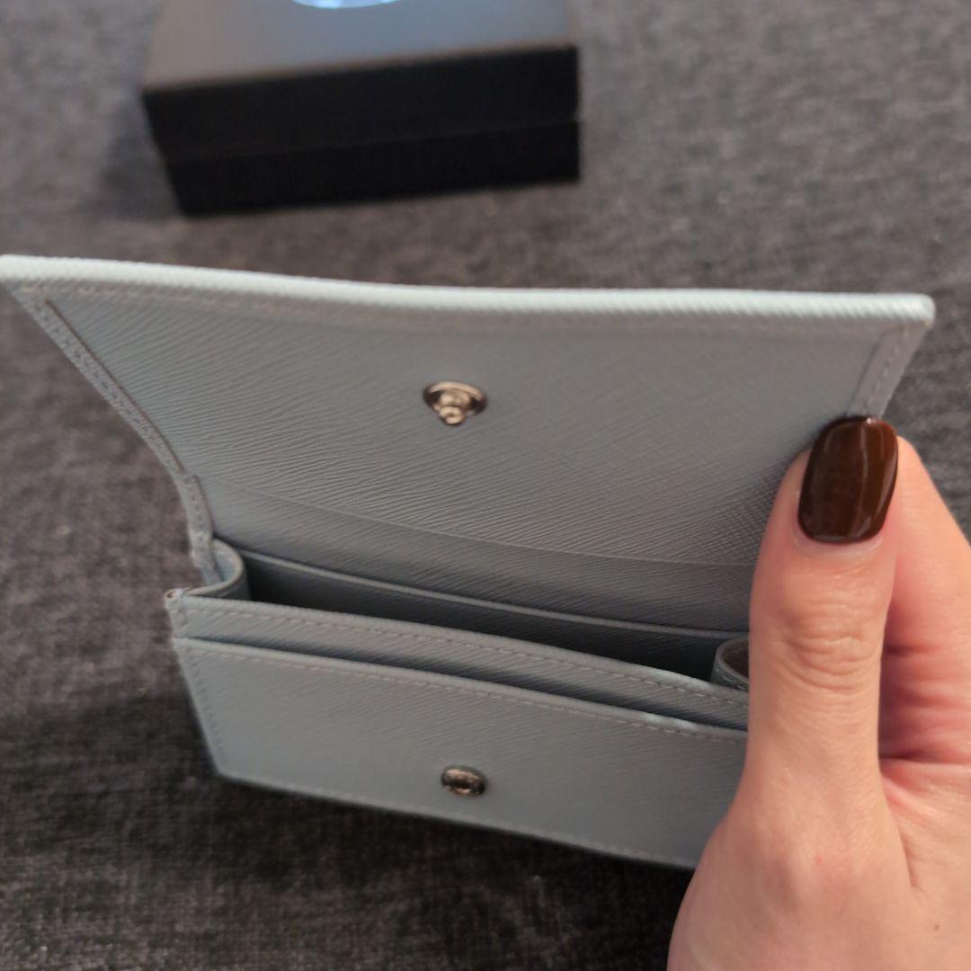 プラダ　名刺カードケース